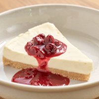 Чизкейк из брынзы с вишней