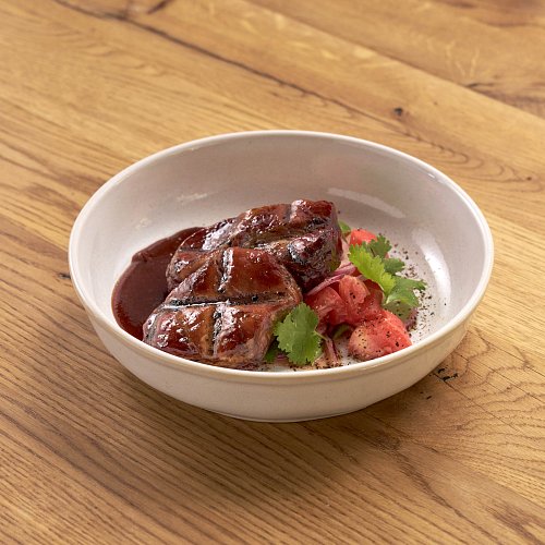 Стейк из свинины в смокере