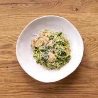 Паста с курицей и шпинатом