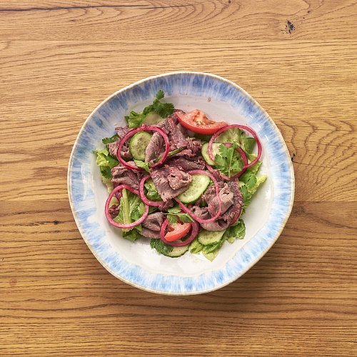 Салат с ростбифом