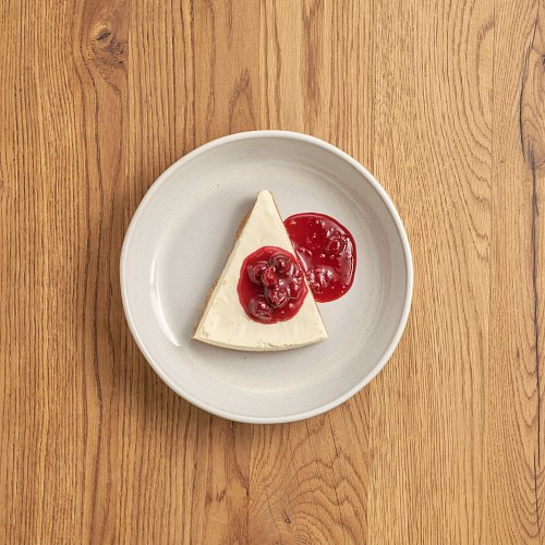 Чизкейк из брынзы с вишней