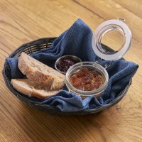 Паштет из порося с желе из кваса и луковым мармеладом