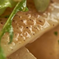 Салат с морепродуктами и кремом из тыквы