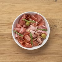 Итальянские деликатесы собственного производства