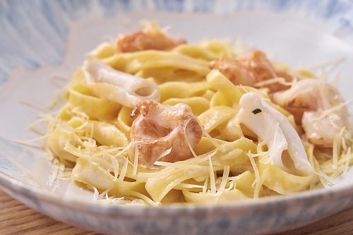 Фетучини с морепродуктами в сливочном соусом
