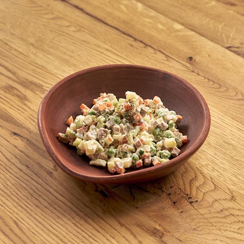 Оливье с томлёным языком