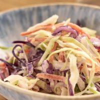 Бедро куриное на сковороде с картофельными дольками