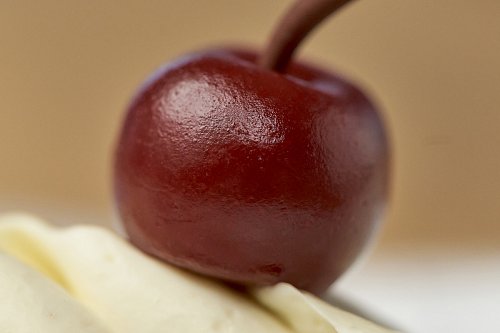 Фундучное финансье с ганашом и карамельным кремю