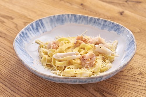 Фетучини с морепродуктами в сливочном соусом