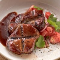 Стейк из свинины в смокере