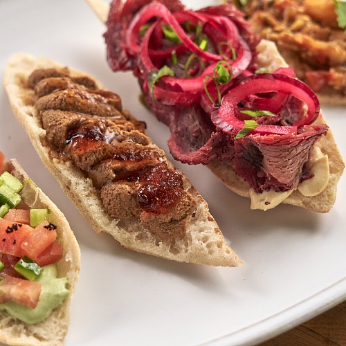 Ассорти брускет