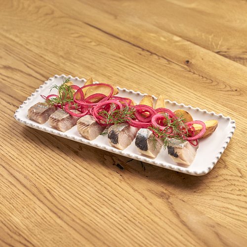 Сельдь с обжаренным картофелем