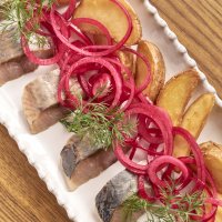 Сельдь с обжаренным картофелем