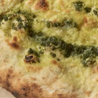 Фокачча с песто, пармезаном или оливковым маслом