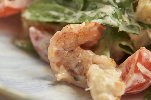 «Цезарь» с креветками