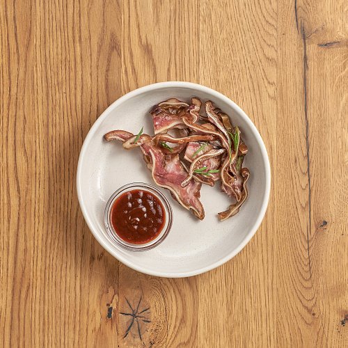 Свиные ушки с соусом BBQ